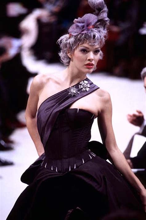 modella givenchy anni 80|john galliano givenchy.